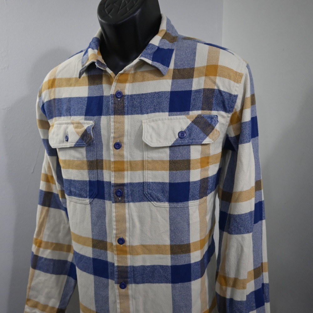 Patagonia Fjord Flannel Shirt Mens Medium Regular Blue Yellow Plaid Button Up